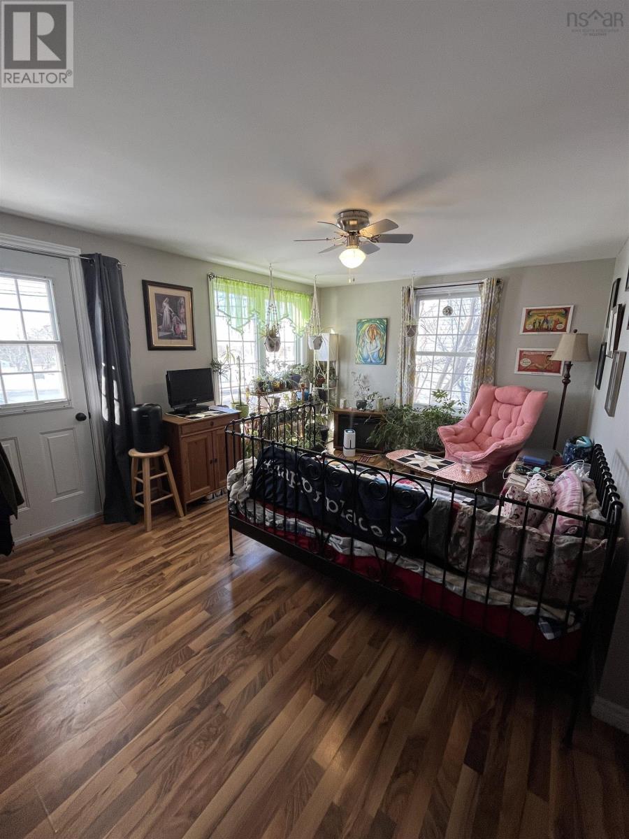 For sale 495 High Street, New Glasgow, Nova Scotia B2H2X9 202404344