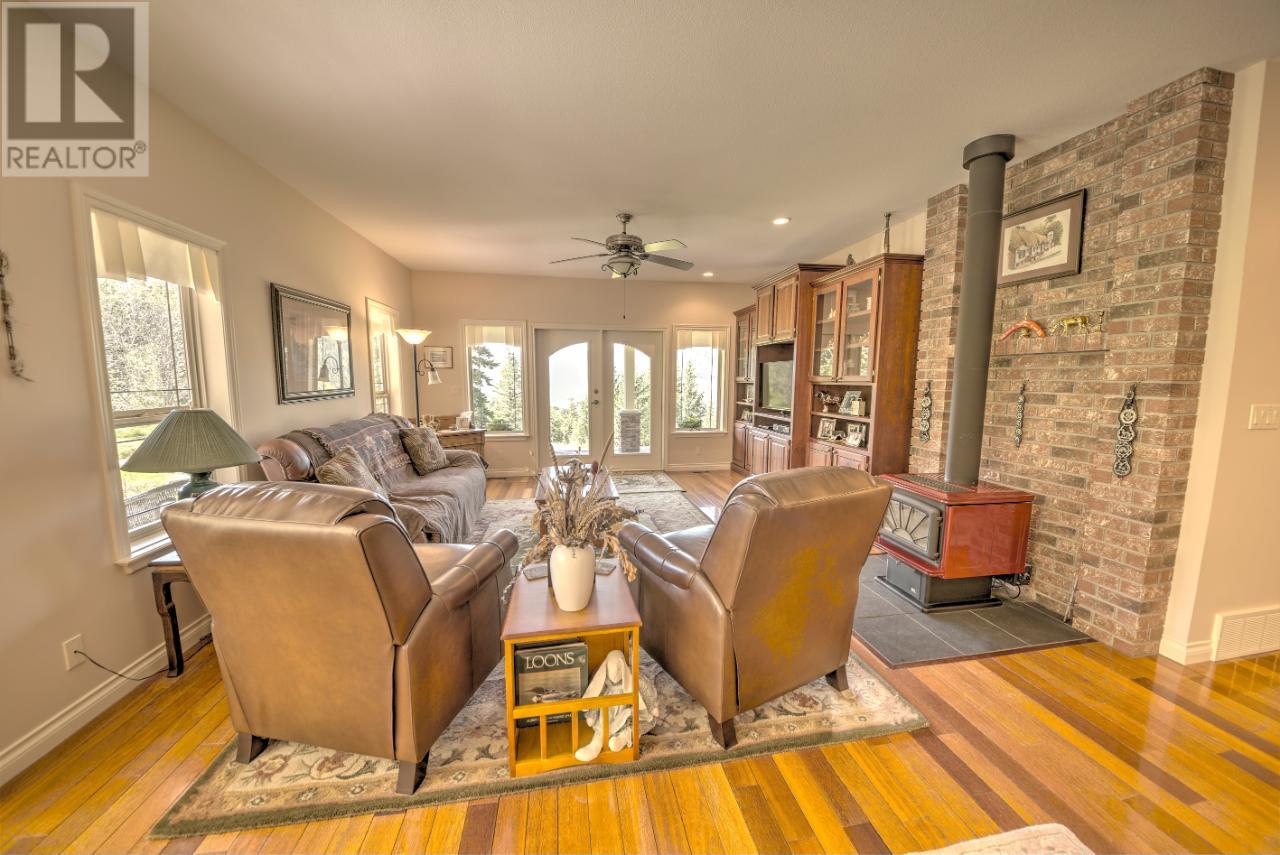 For sale 2165 FADEAR CREEK ROAD, Heffley, British Columbia V0E2E0