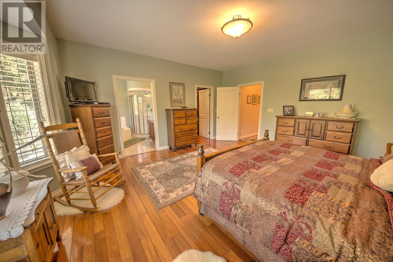 For sale 2165 FADEAR CREEK ROAD, Heffley, British Columbia V0E2E0