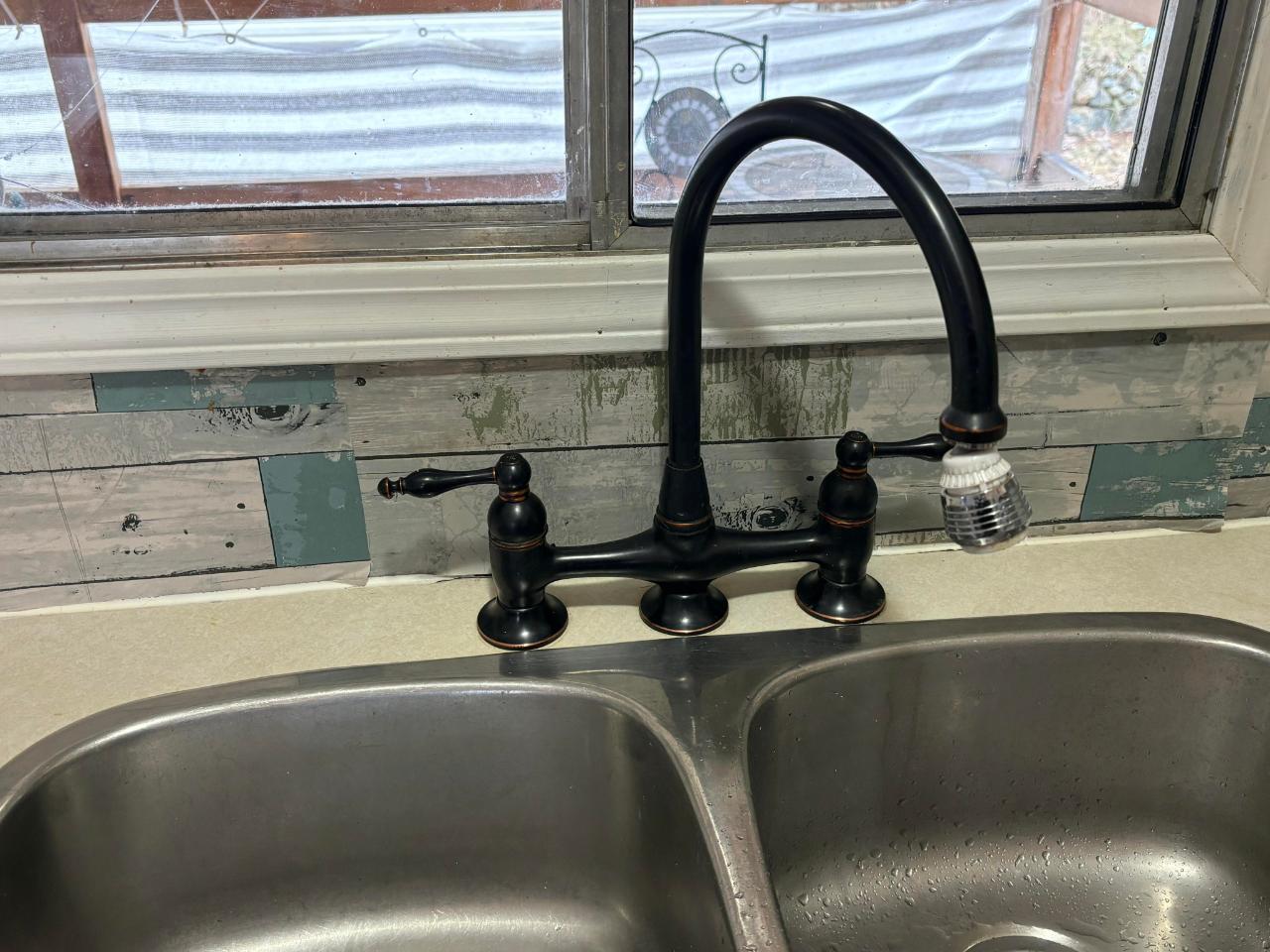 For sale 76 500 16TH AVENUE, Genelle, British Columbia V0G1G0