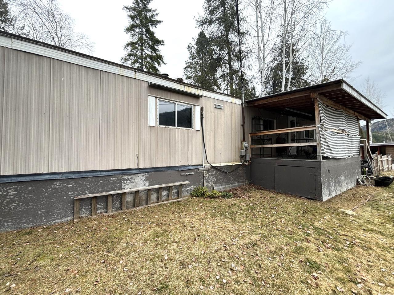 For sale 76 500 16TH AVENUE, Genelle, British Columbia V0G1G0