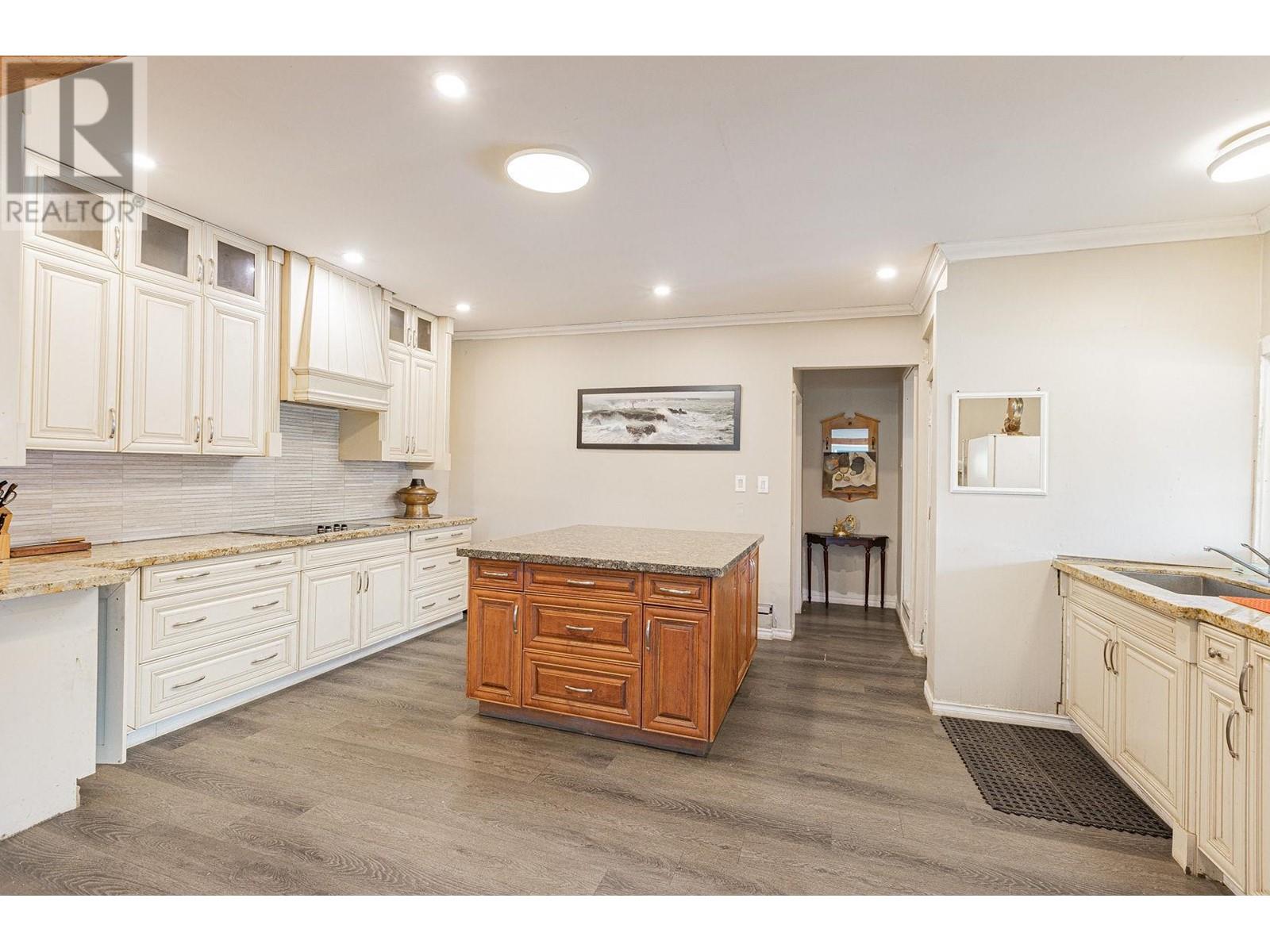 For sale 11565 248 STREET, Maple Ridge, British Columbia V4R1H6