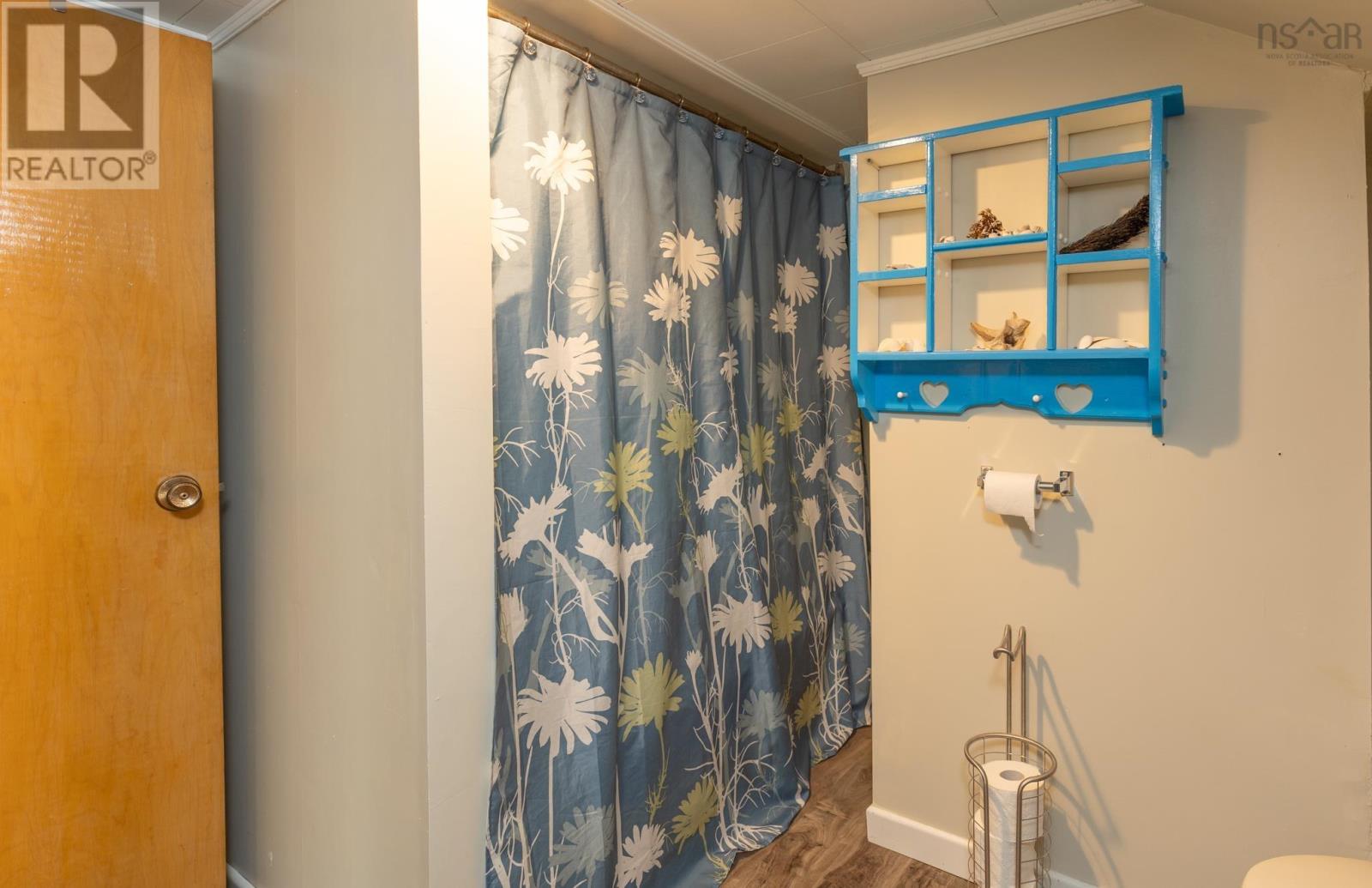 For sale 1192 335 Highway, Middle West Pubnico, Nova Scotia B0W2M0