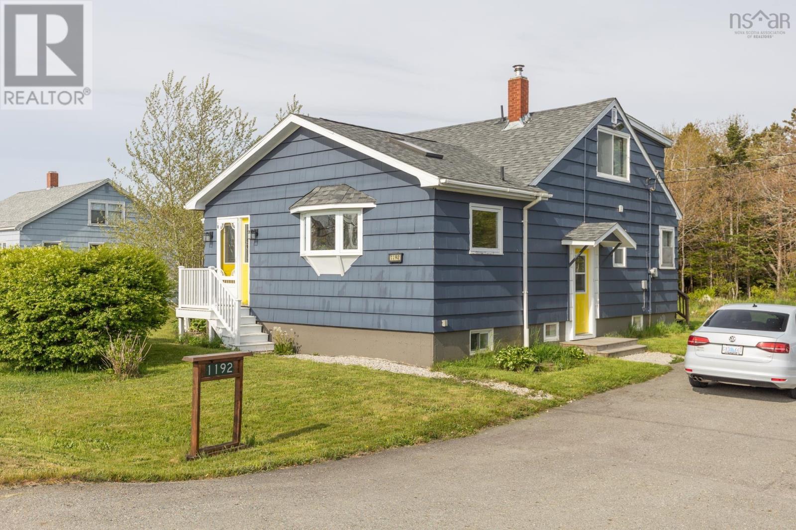 For sale 1192 335 Highway, Middle West Pubnico, Nova Scotia B0W2M0