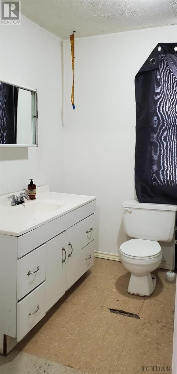 For sale 113 Tenth AVE, Earlton, Ontario P0J1E0 TM241166 REALTOR.ca