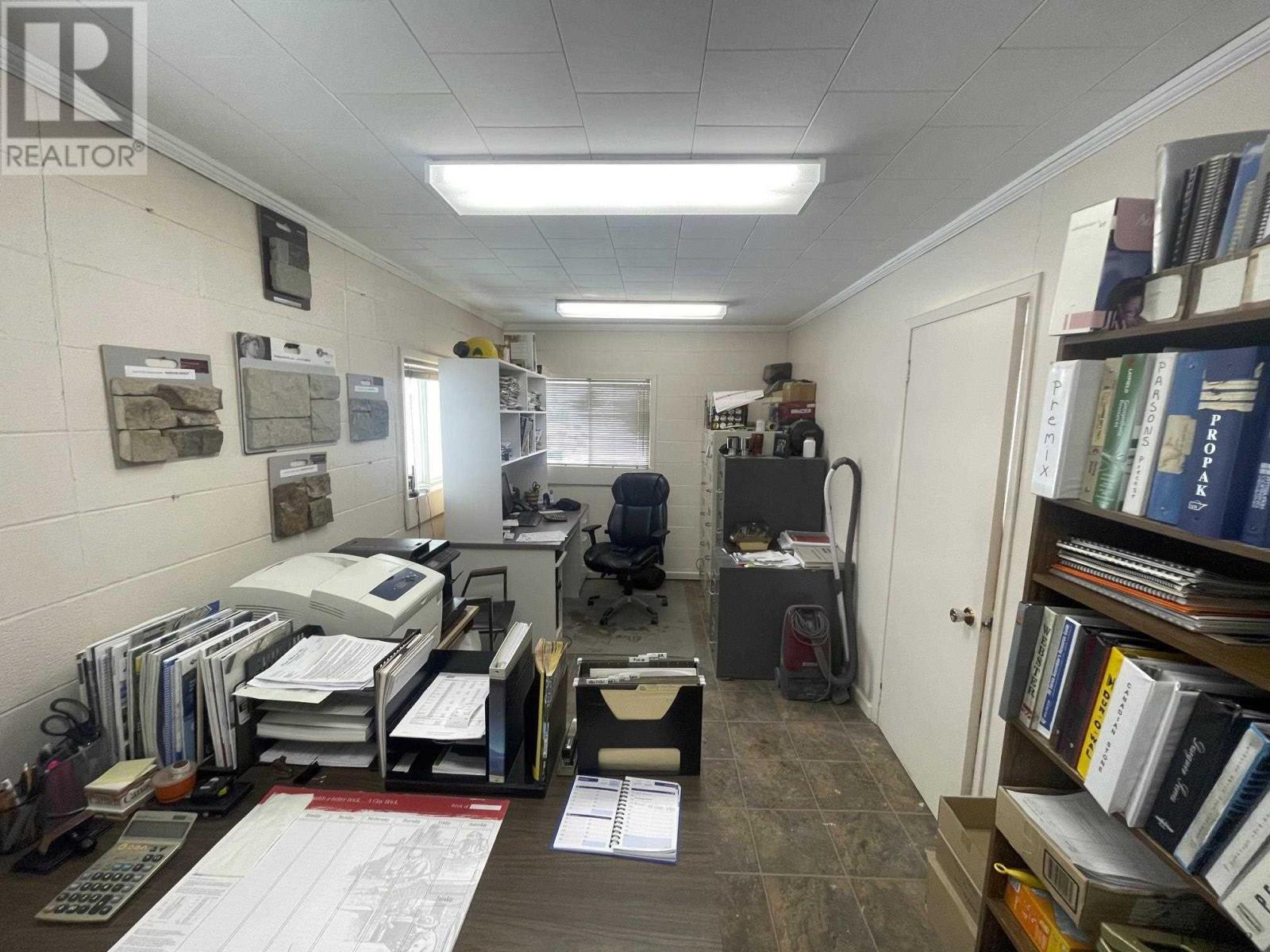 For sale 332407 Highway 11 N, Earlton, Ontario P0J1E0 TM230237