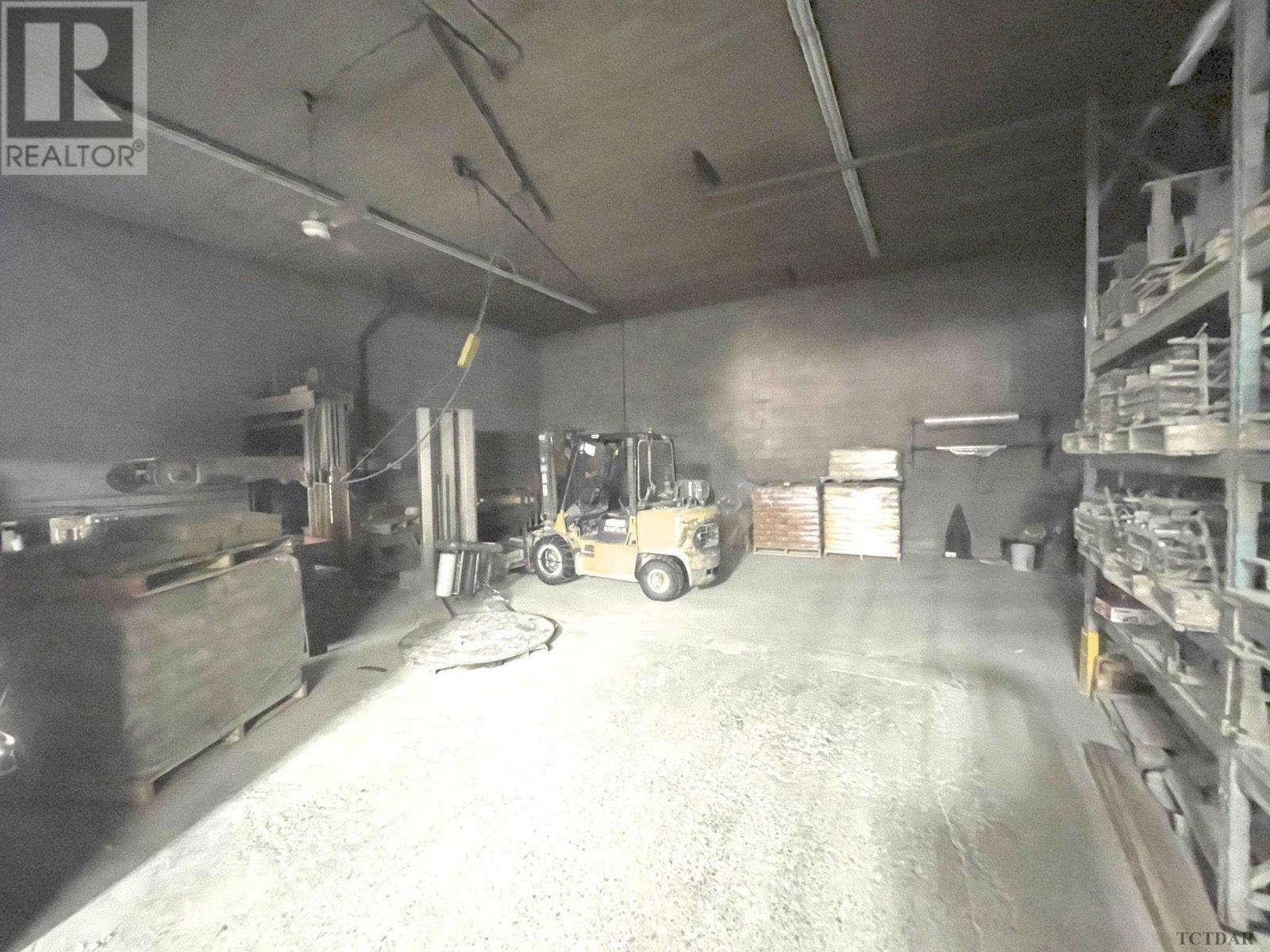 For sale 332407 Highway 11 N, Earlton, Ontario P0J1E0 TM230237