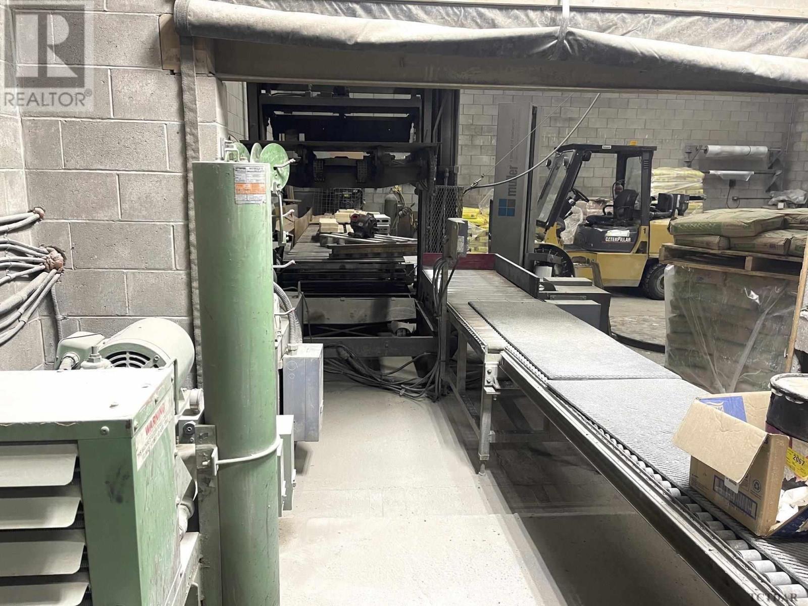 For sale 332407 Highway 11 N, Earlton, Ontario P0J1E0 TM230237