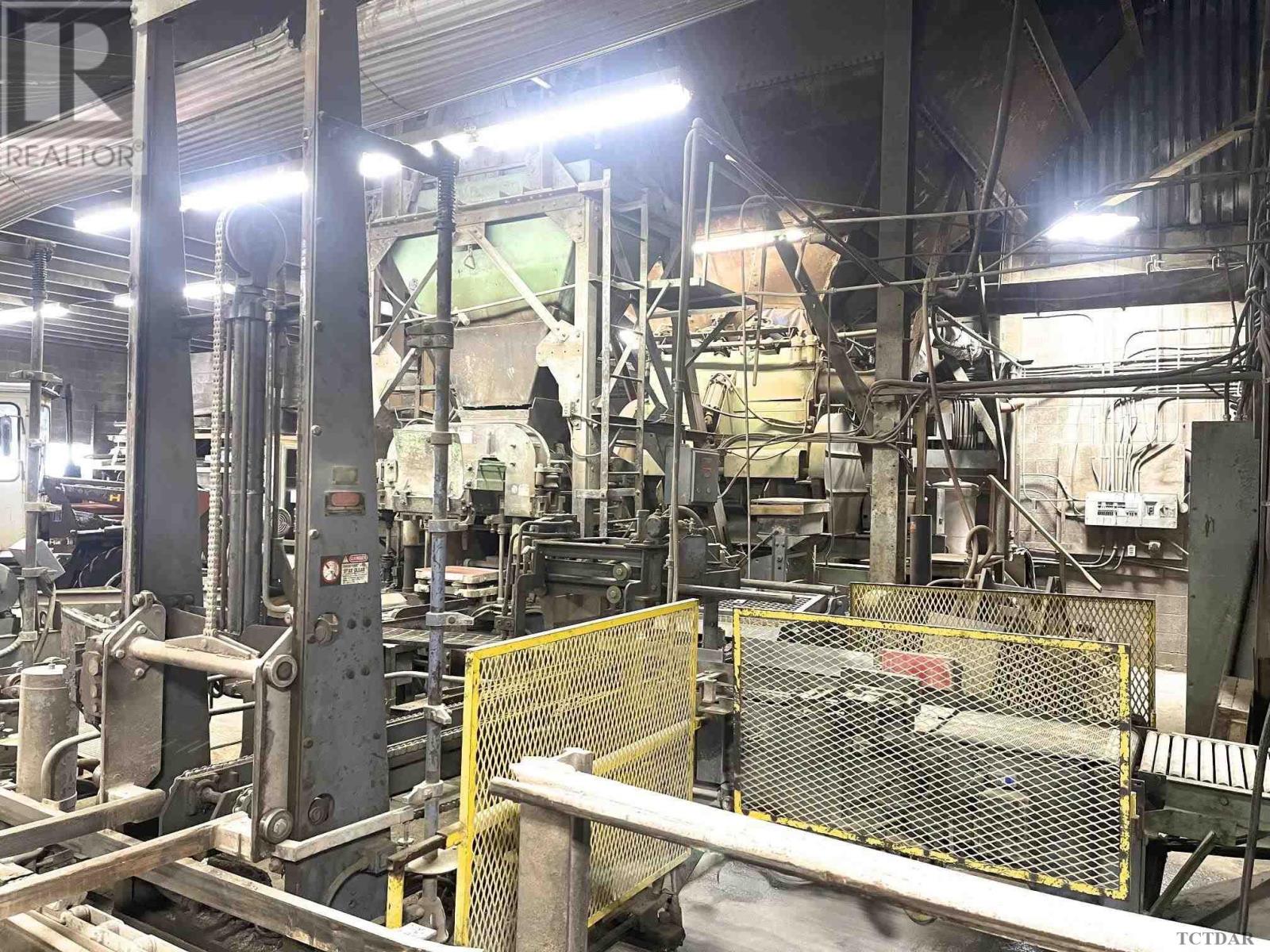 For sale 332407 Highway 11 N, Earlton, Ontario P0J1E0 TM230237