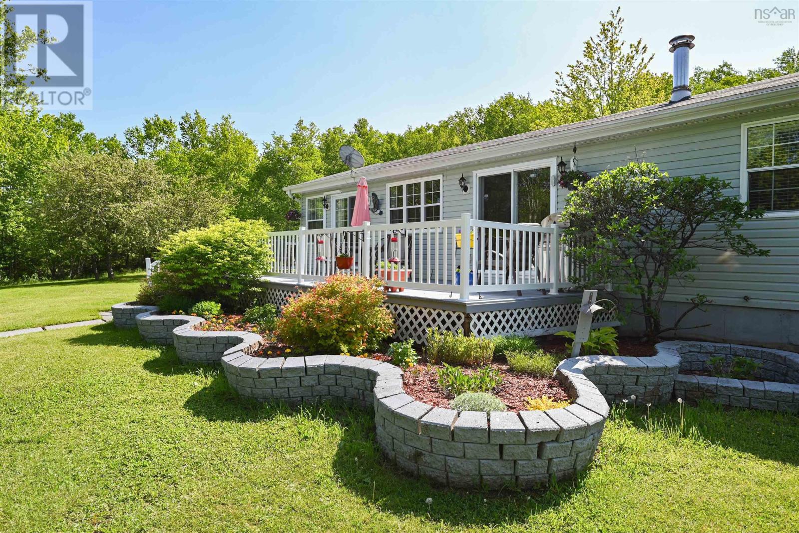 For sale 4437/4439 West Lake Ainslie Road, West Lake Ainslie, Nova Scotia B0E3M0 202407147