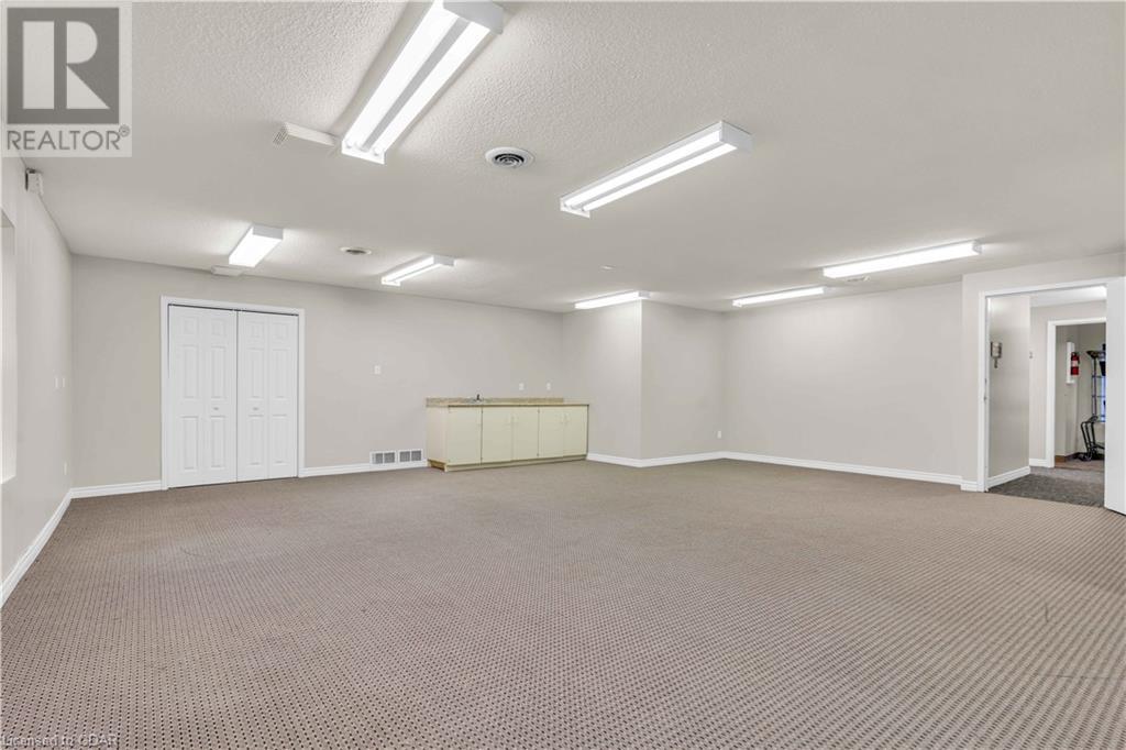 For lease 727 WOOLWICH Street Unit 2A + 2B, Guelph, Ontario N1H3Z2