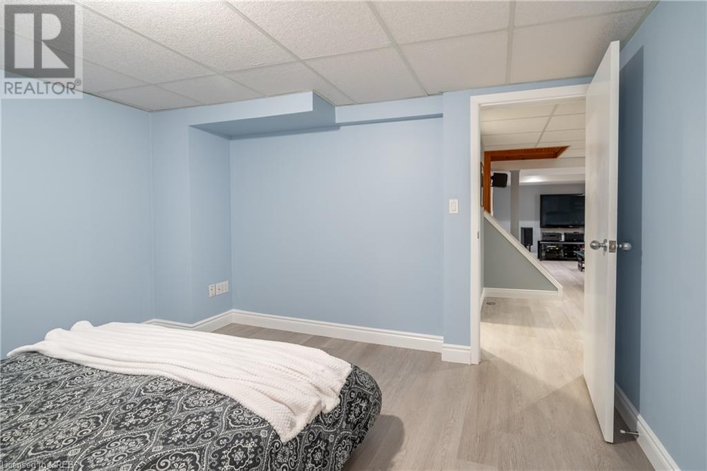 For sale 356 DELREX Boulevard, Halton, Ontario L7G4H4 40575738