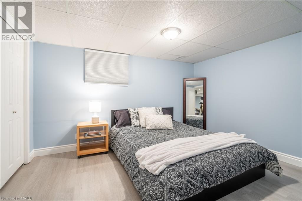 For sale 356 DELREX Boulevard, Halton, Ontario L7G4H4 40575738