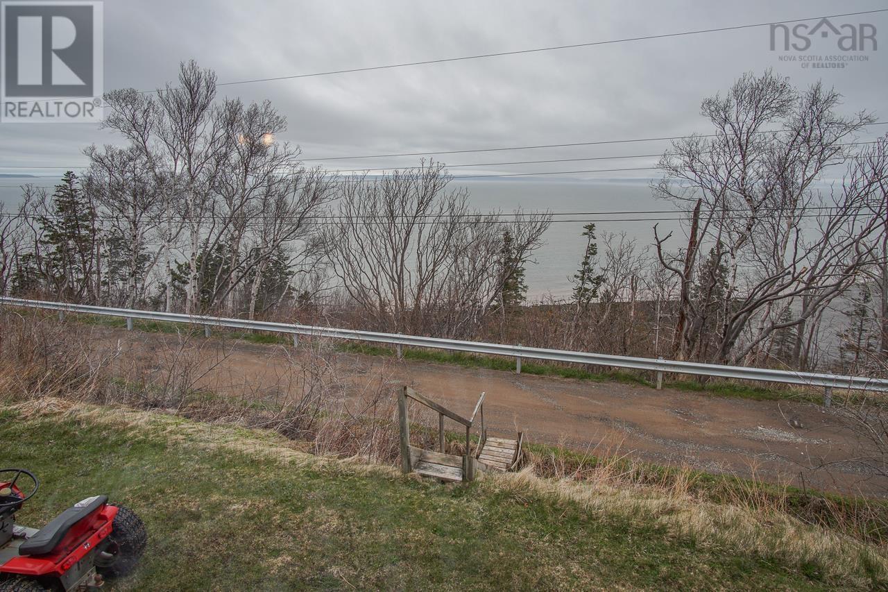 For sale 22 Pent Road, Harbourville, Nova Scotia B0P1E0 202409577