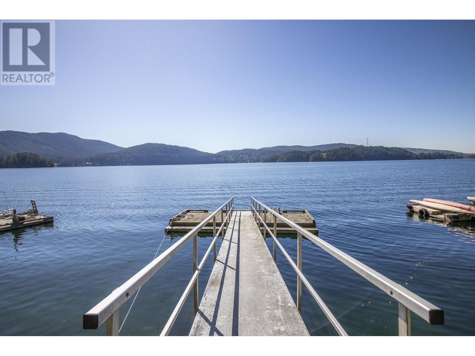 For sale 5672 INDIAN RIVER DRIVE, North Vancouver, British Columbia