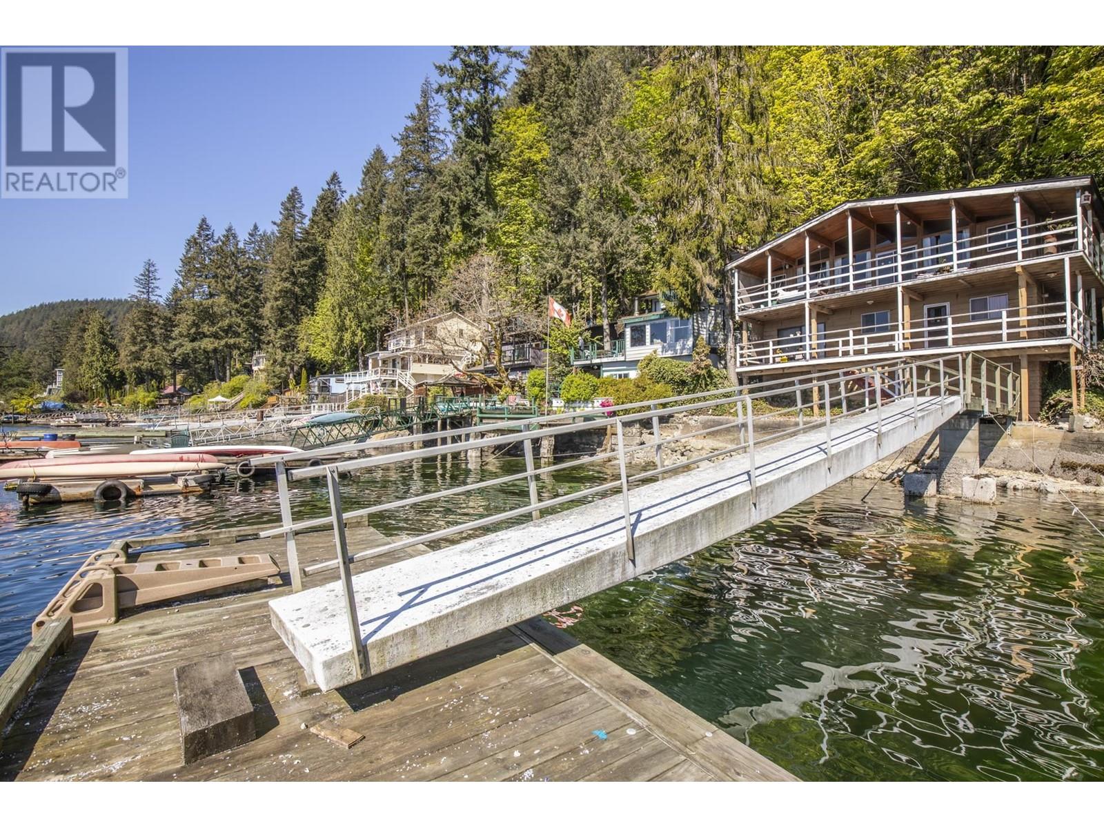 For sale 5672 INDIAN RIVER DRIVE, North Vancouver, British Columbia
