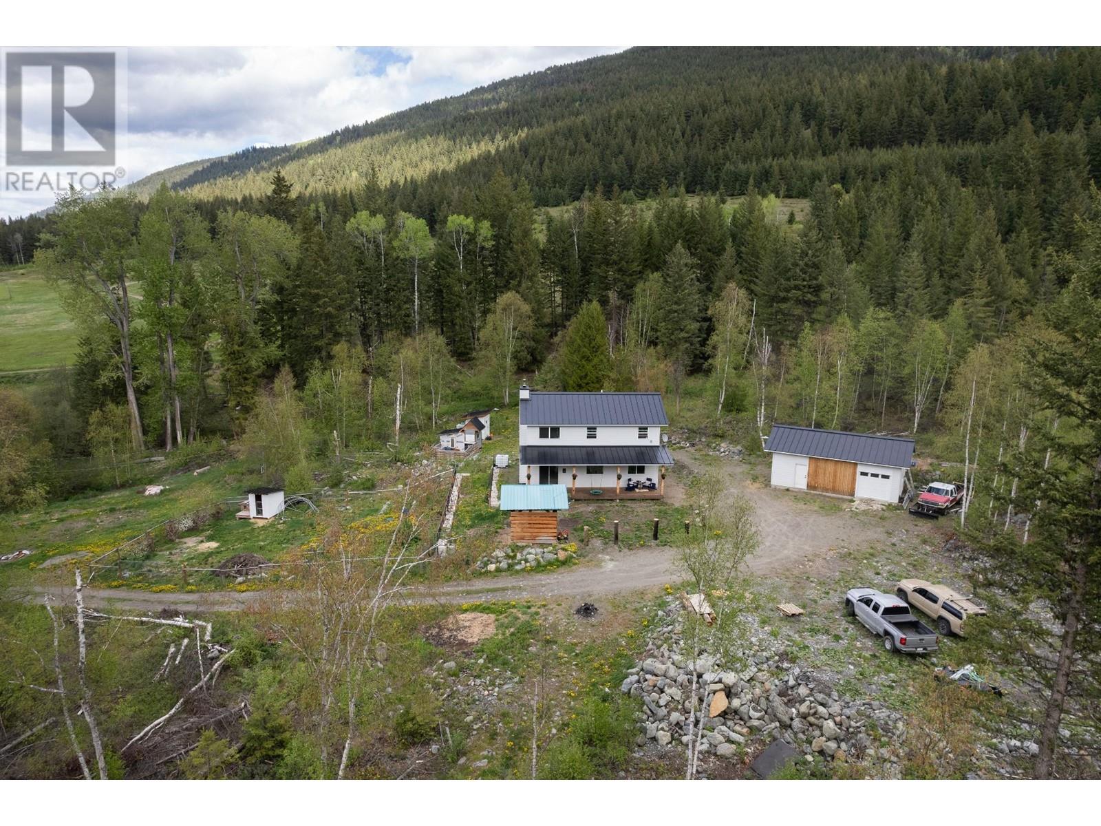 For sale 5048 HEFFLEY LOUIS CR RD, Heffley, British Columbia V0E1Z1