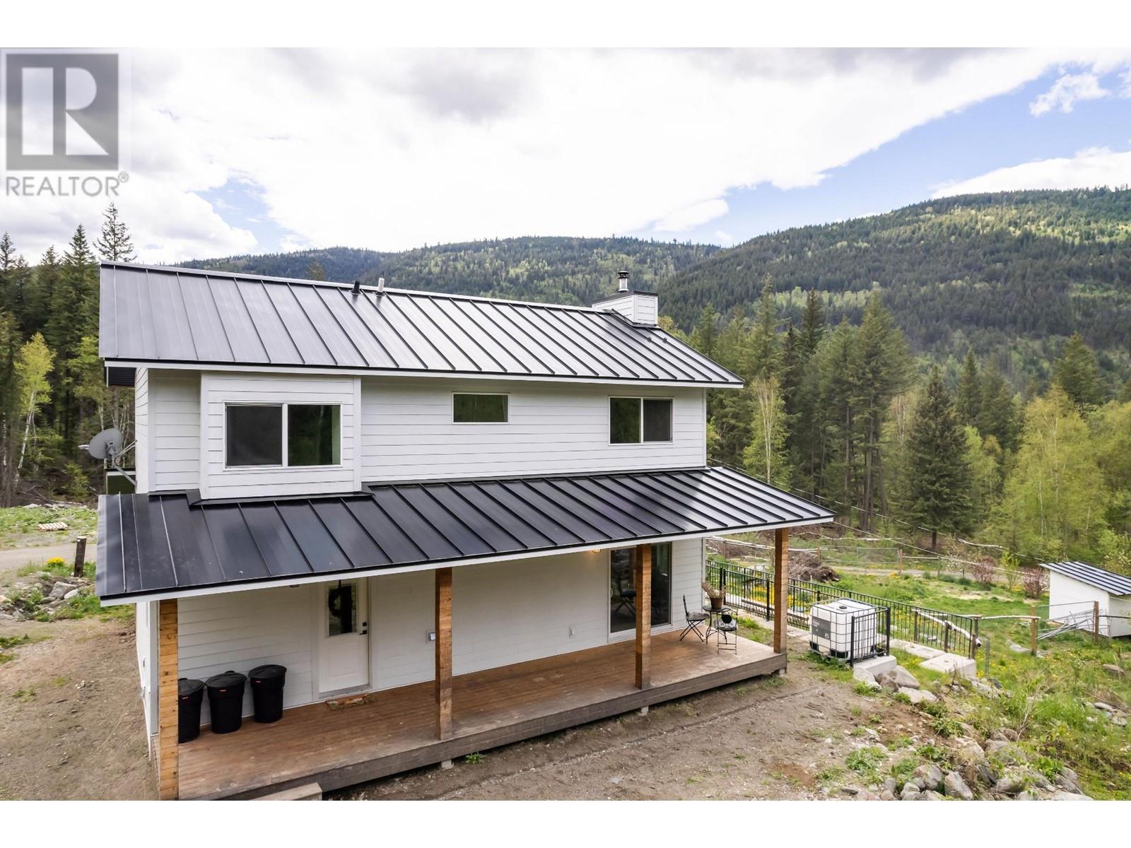 For sale 5048 HEFFLEY LOUIS CR RD, Heffley, British Columbia V0E1Z1