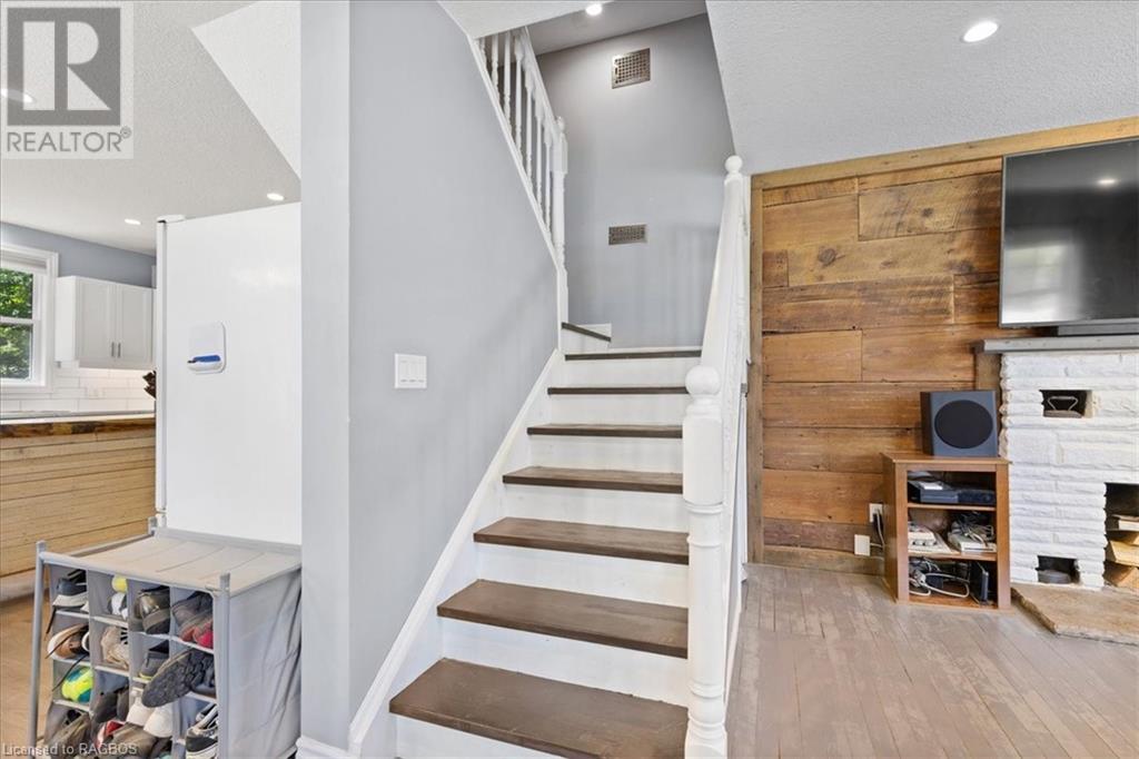 For sale 33 MILL Street, Harriston, Ontario N0G1Z0 40597436 REALTOR.ca