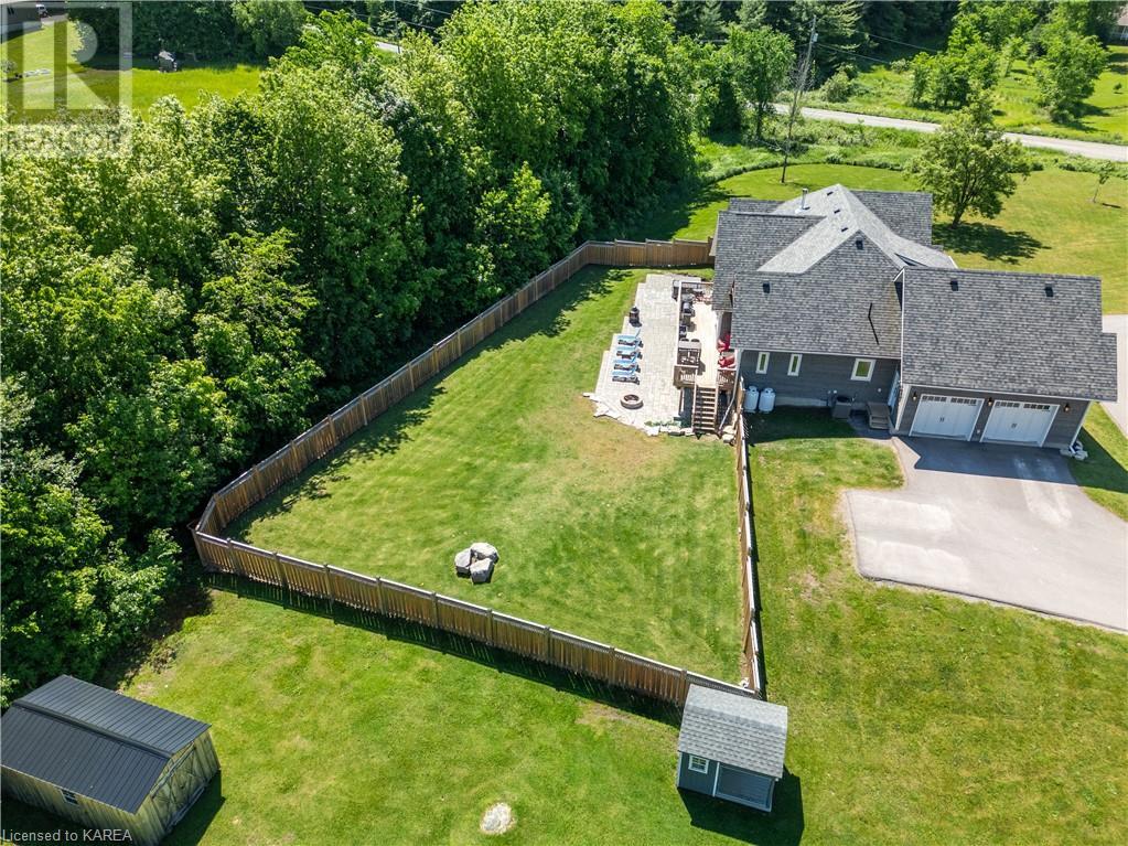 For sale 1004 APPLEWOOD Lane, Inverary, Ontario K0H1X0 40595744