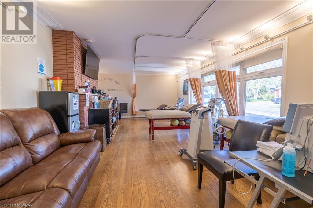 For sale 11 BELMONT Avenue W, Kitchener, Ontario N2M1L2 40598439 REALTOR.ca