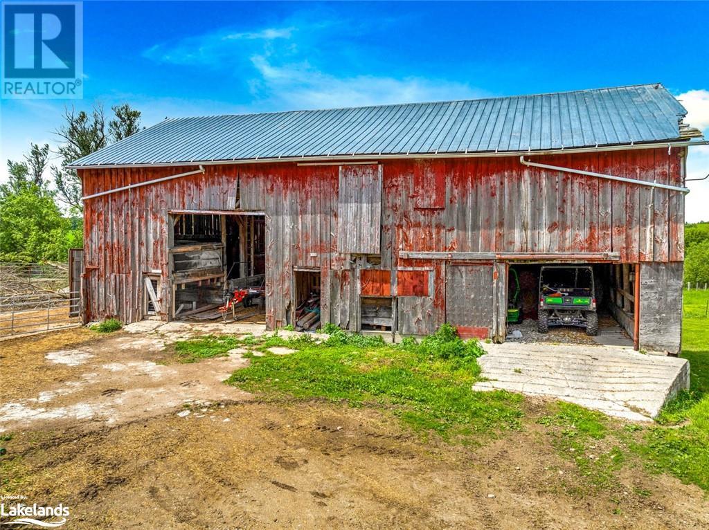 For sale 7470 21/22 SIDEROAD NOTTAWASAGA, Duntroon, Ontario L0M1S0