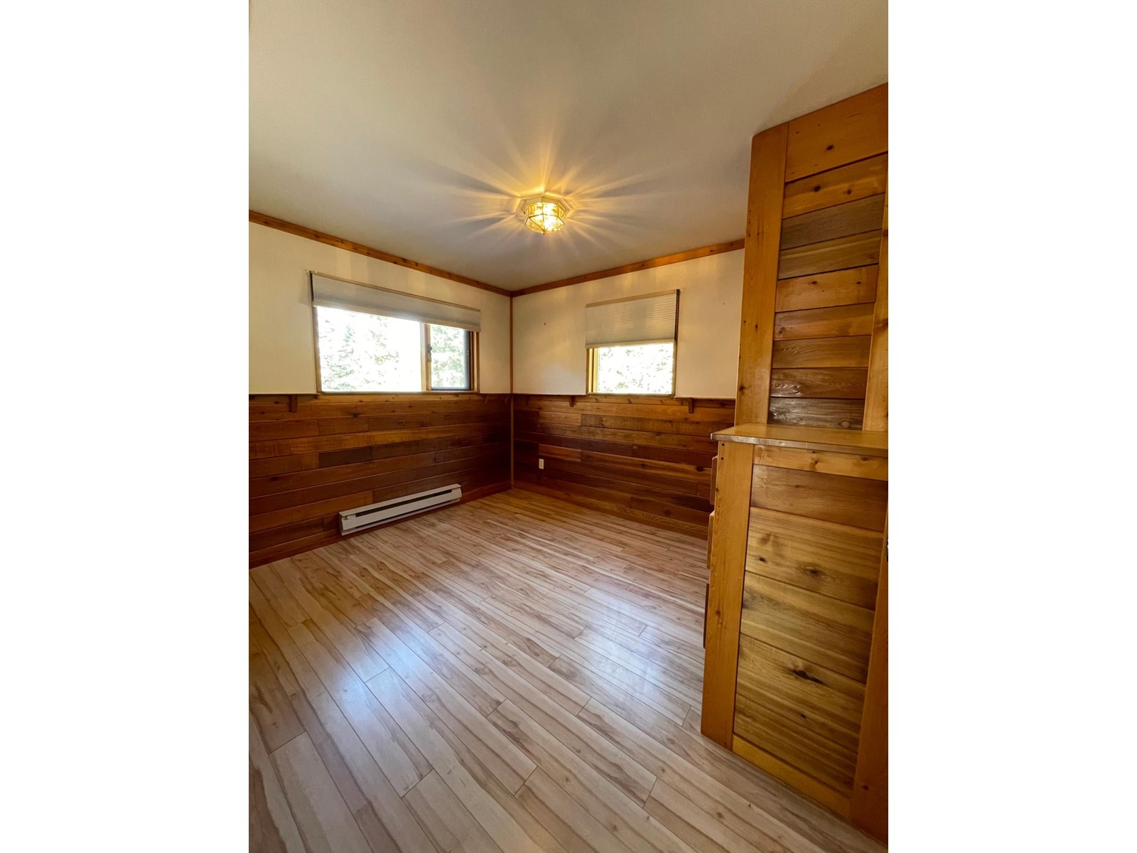 For sale 4561 BARLEBEN ROAD, Skookumchuck, British Columbia V0B2E0