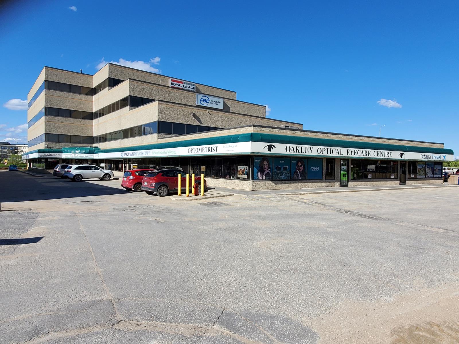 For lease 3025 Portage Ave, Winnipeg, Manitoba R3K2E2