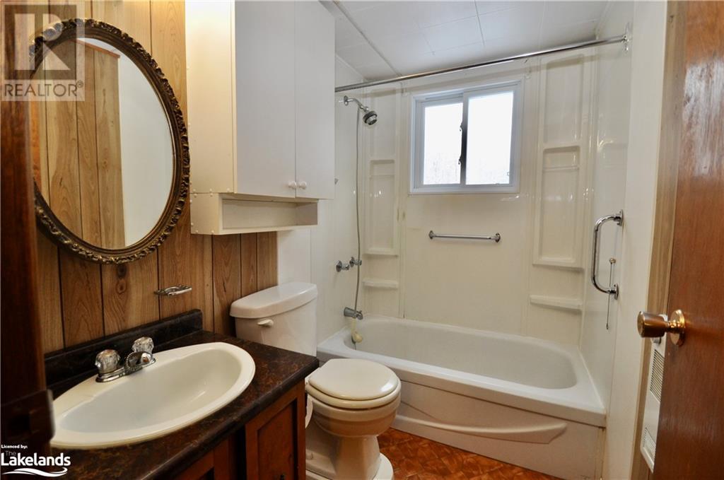 For sale 34 LAKEVIEW Road, Sprucedale, Ontario P0A1Y0 40556628 REALTOR.ca