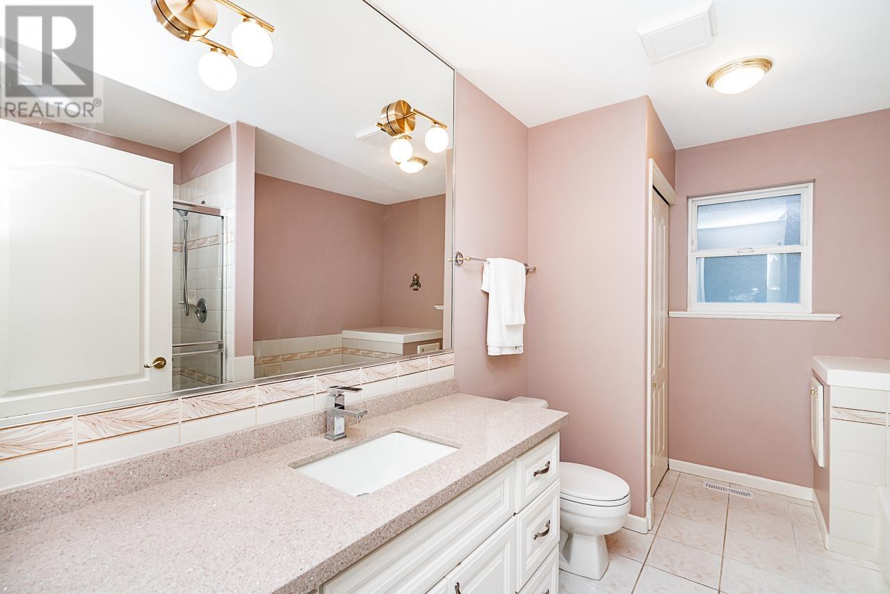 For sale 7 WILKES CREEK DRIVE, Port Moody, British Columbia V3H4Z6