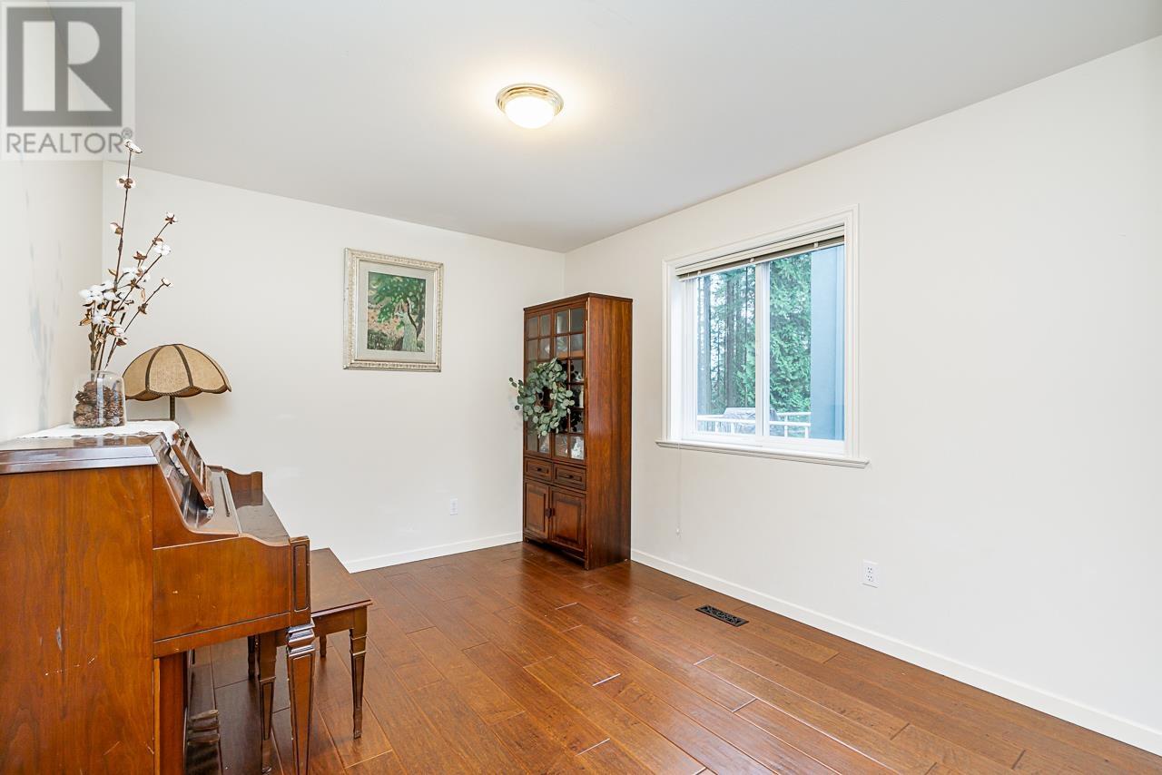 For sale 7 WILKES CREEK DRIVE, Port Moody, British Columbia V3H4Z6