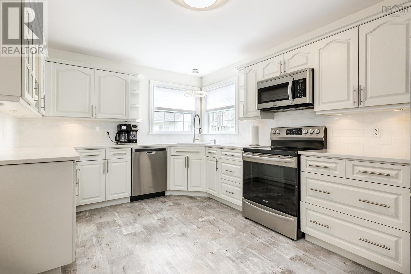 31 Katie Court, Currys Corner, Nova Scotia B0N2T0 REALTOR.ca