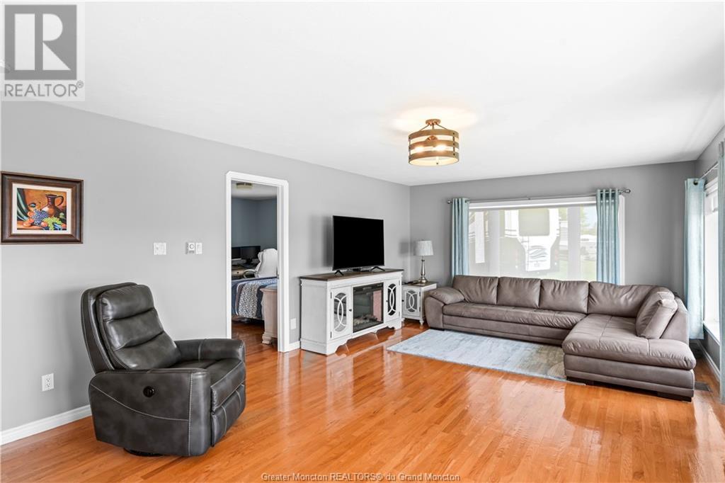 For sale 8 Waterfront LANE, SainteMariedeKent, New Brunswick E4S1N5