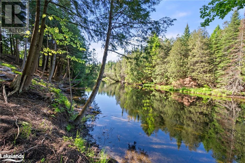 For sale 1042 SUBURBAN Court, West Guilford, Ontario K0M2K0 40598826