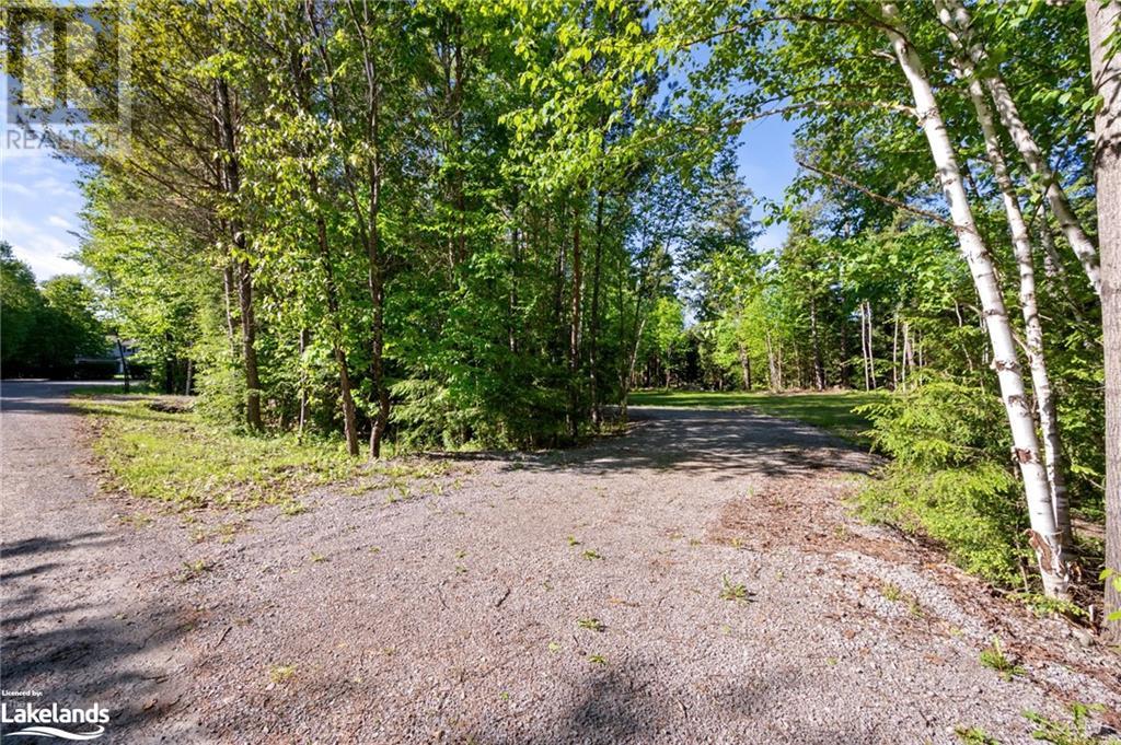 For sale 1042 SUBURBAN Court, West Guilford, Ontario K0M2K0 40598826