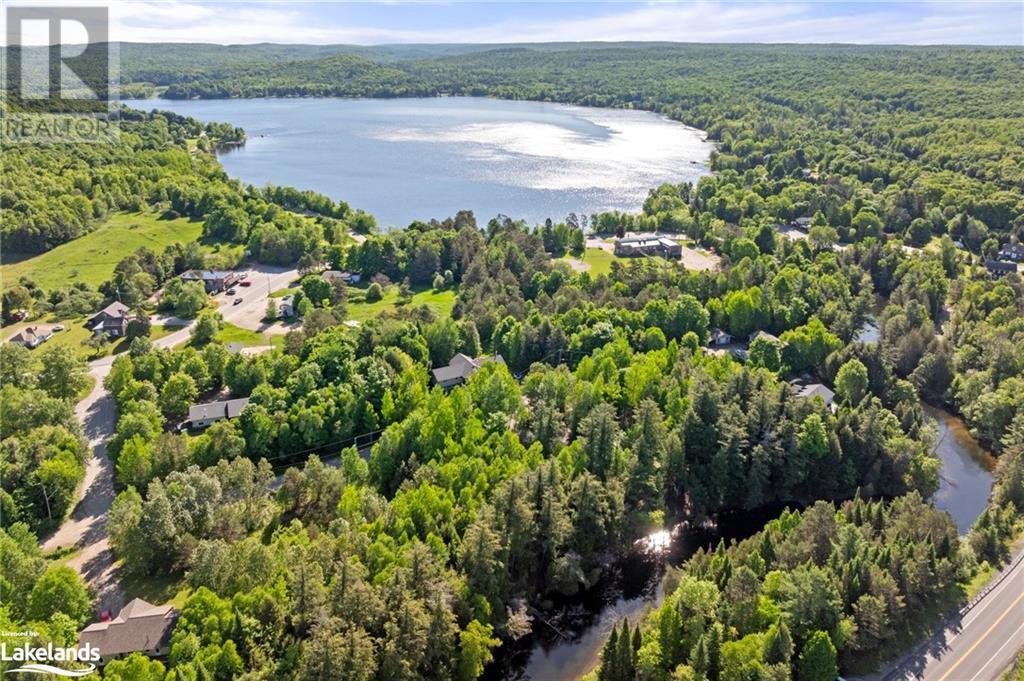 For sale 1042 SUBURBAN Court, West Guilford, Ontario K0M2K0 40598826