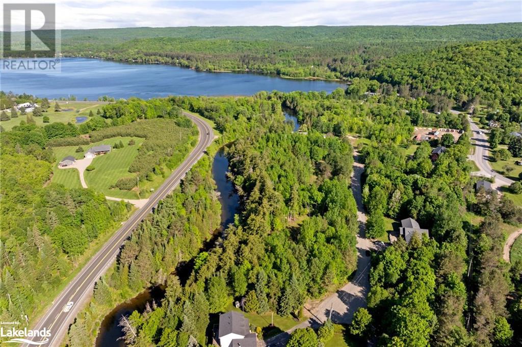 For sale 1042 SUBURBAN Court, West Guilford, Ontario K0M2K0 40598826