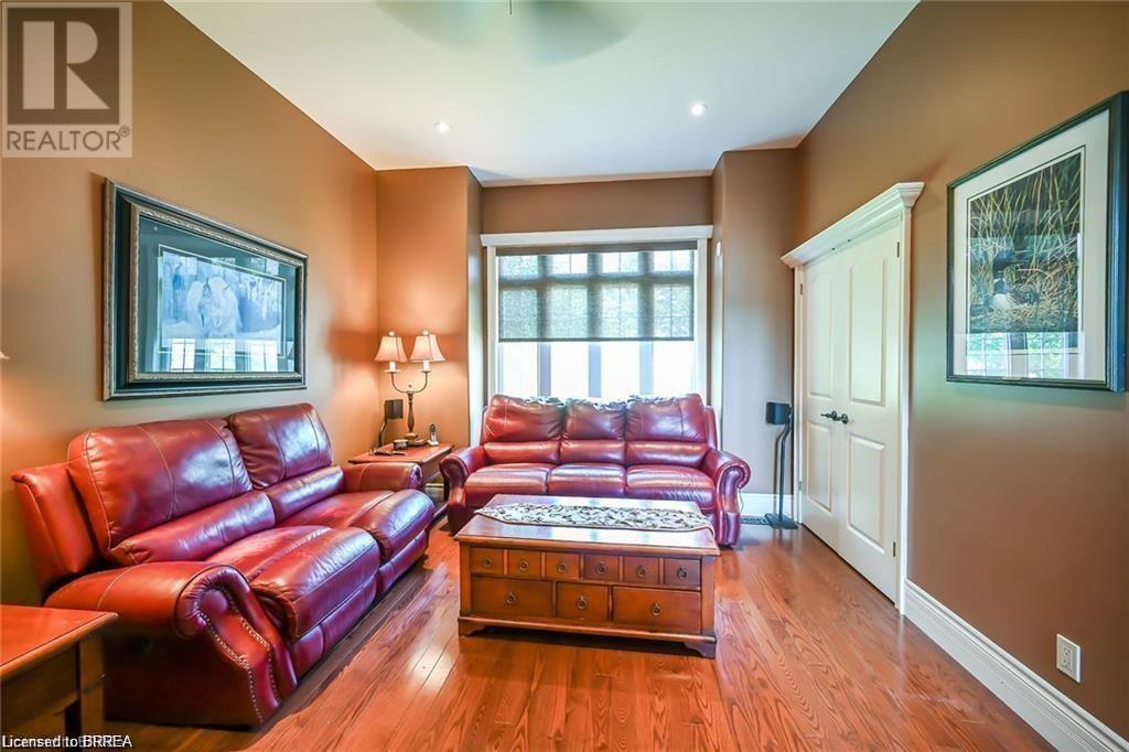 For sale 92 PLEASANT RIDGE Road, Brantford, Ontario N3T5L5 40577100