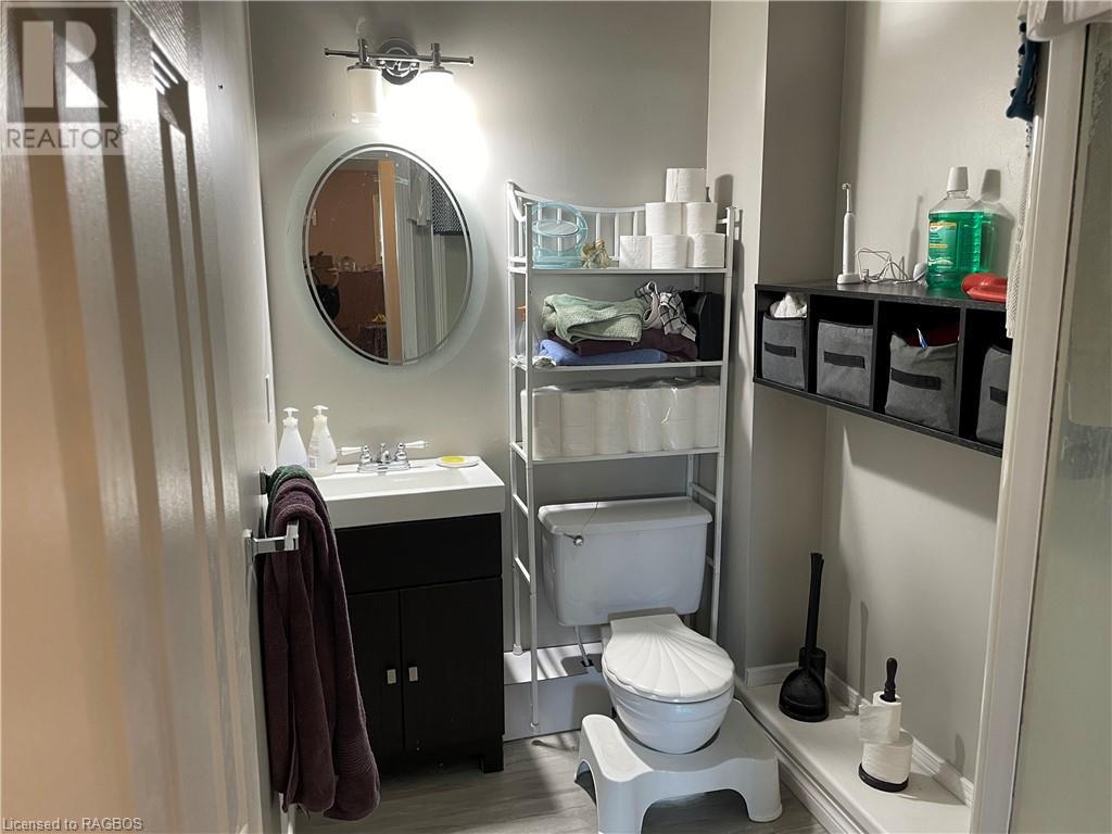 For sale 2 SANCTUARY Street, Underwood, Ontario N0G2T0 40598183