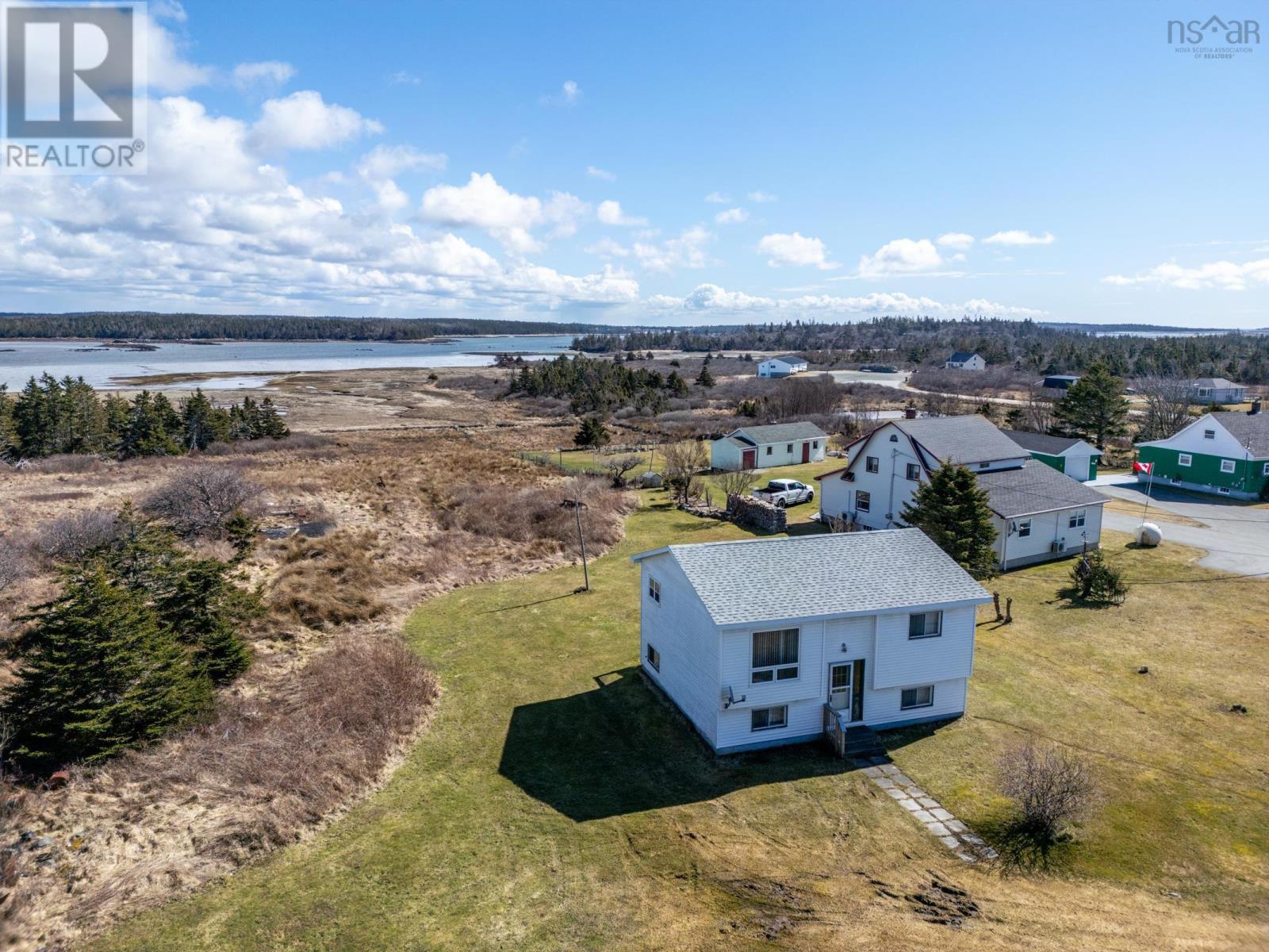 27 Saulnier Lane, Pinkney's Point, Nova Scotia B0W1B0 | REALTOR.ca