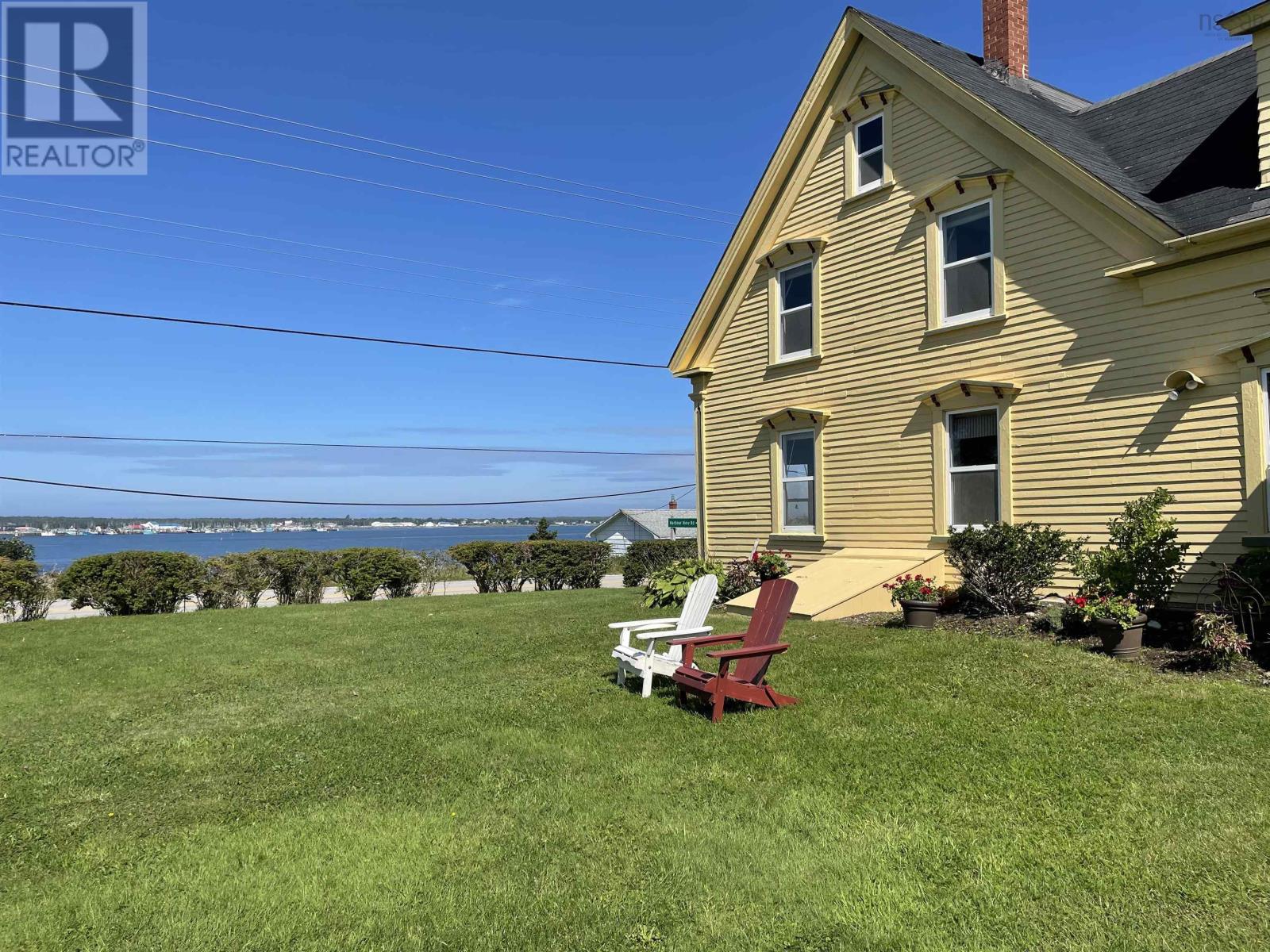 For sale 396 Highway 3, Lower East Pubnico, Nova Scotia B0W2A0