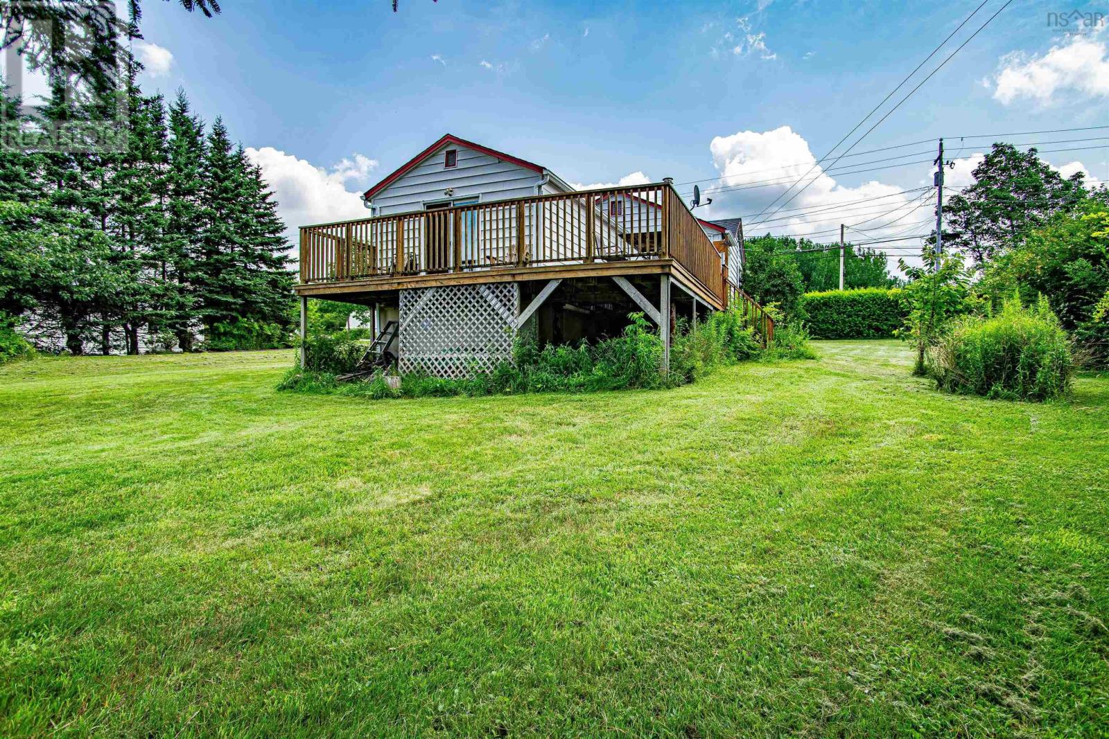 For sale 917 Highway 1, Deep Brook, Nova Scotia B0S1J0 202401078