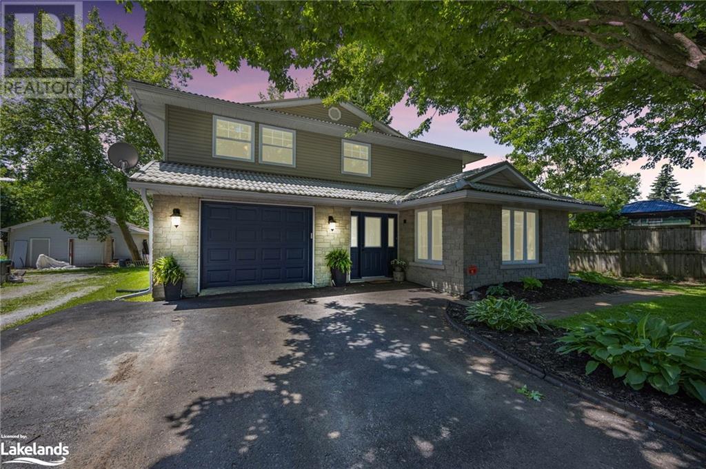 For sale 3326 CLEVELAND Avenue, Cumberland Beach, Ontario L3V0V9