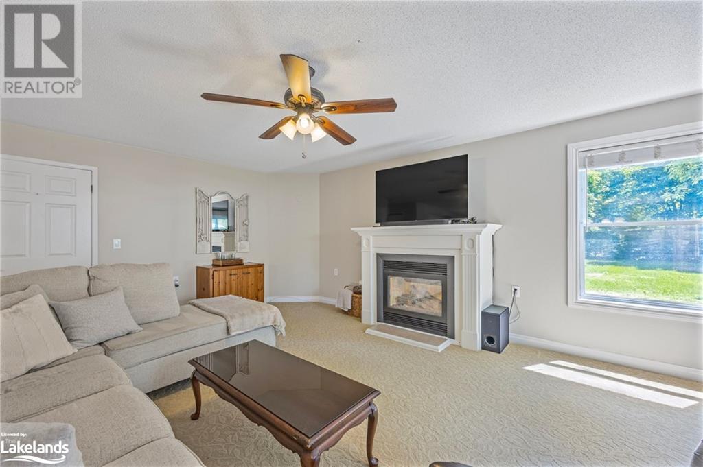 For sale 3326 CLEVELAND Avenue, Cumberland Beach, Ontario L3V0V9