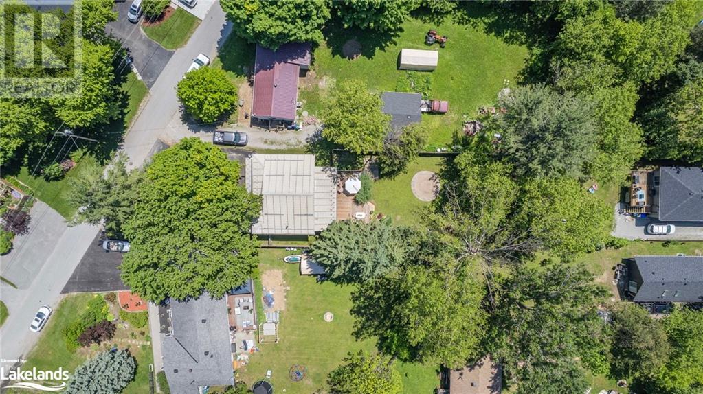 For sale 3326 CLEVELAND Avenue, Cumberland Beach, Ontario L3V0V9