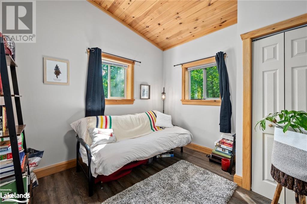 For sale 51 FARMCREST Avenue, Haliburton, Ontario K0M1S0 40598877