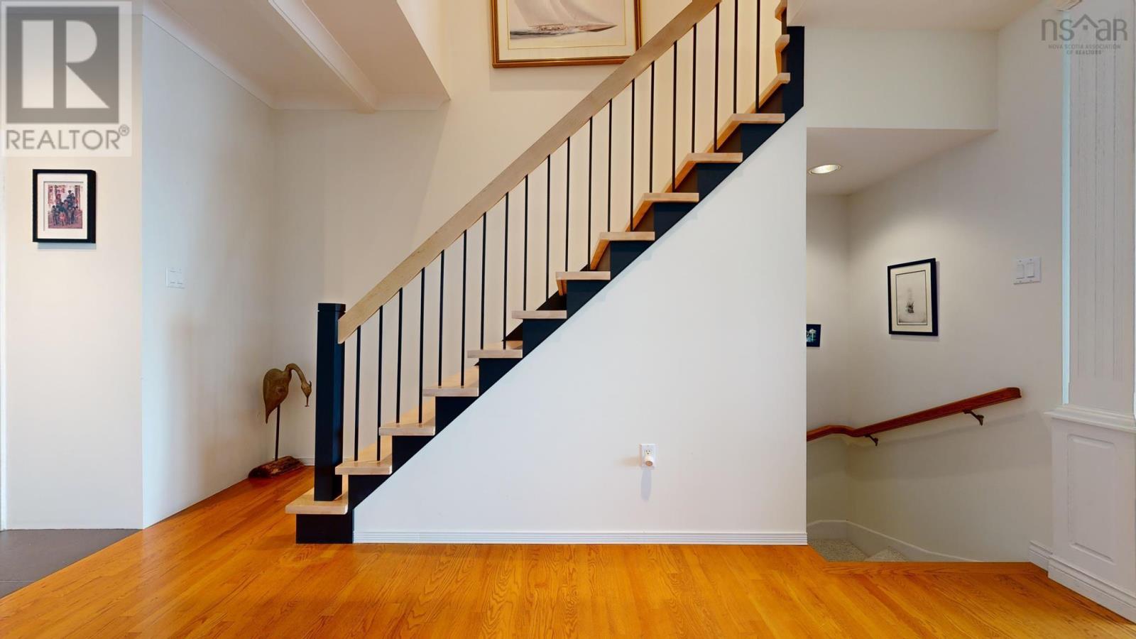 For sale 71 Anchor Drive, Halifax, Nova Scotia B3N3B9 202321564