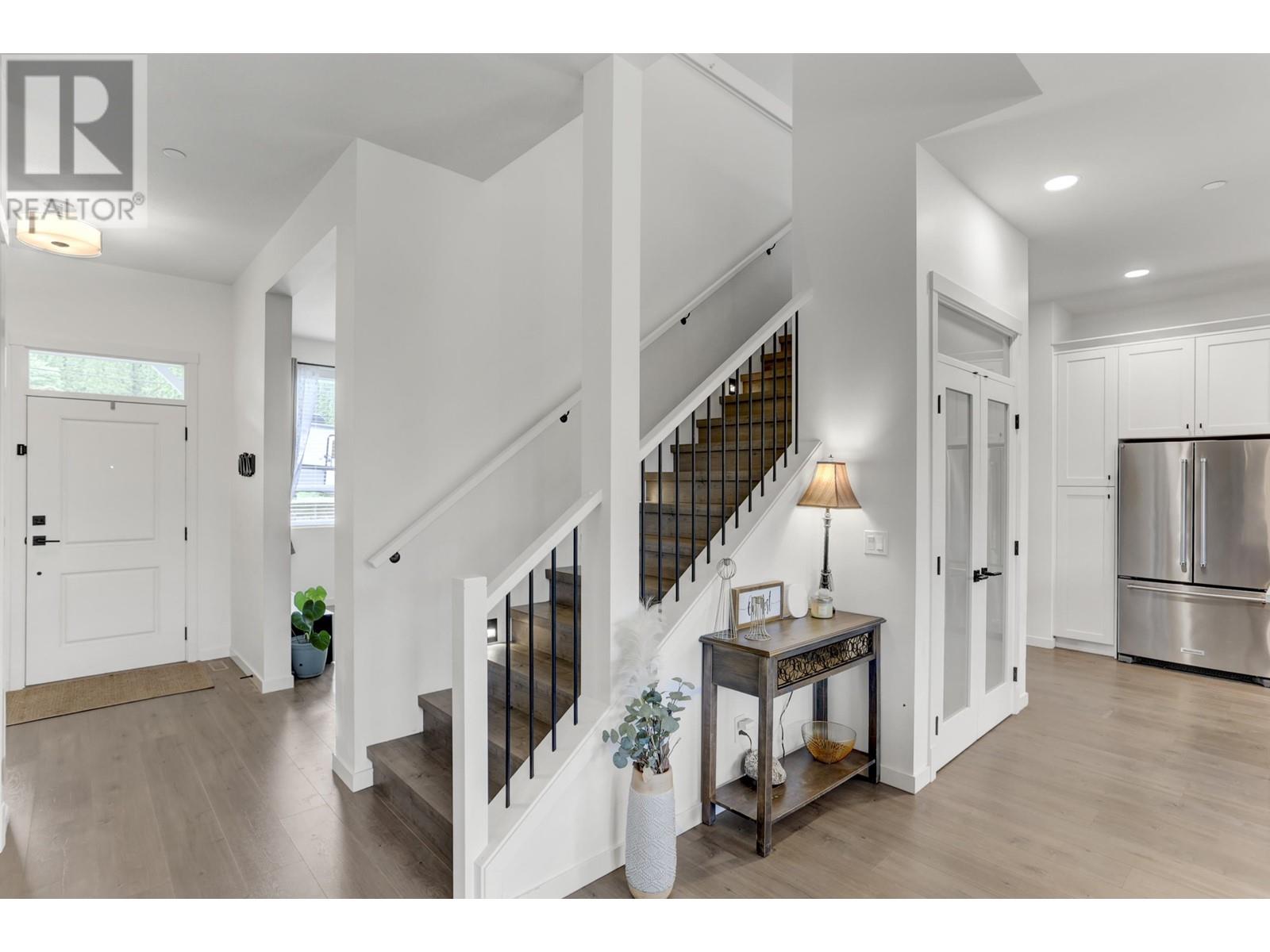 For sale 10597 JACKSON ROAD, Maple Ridge, British Columbia V2W1G6