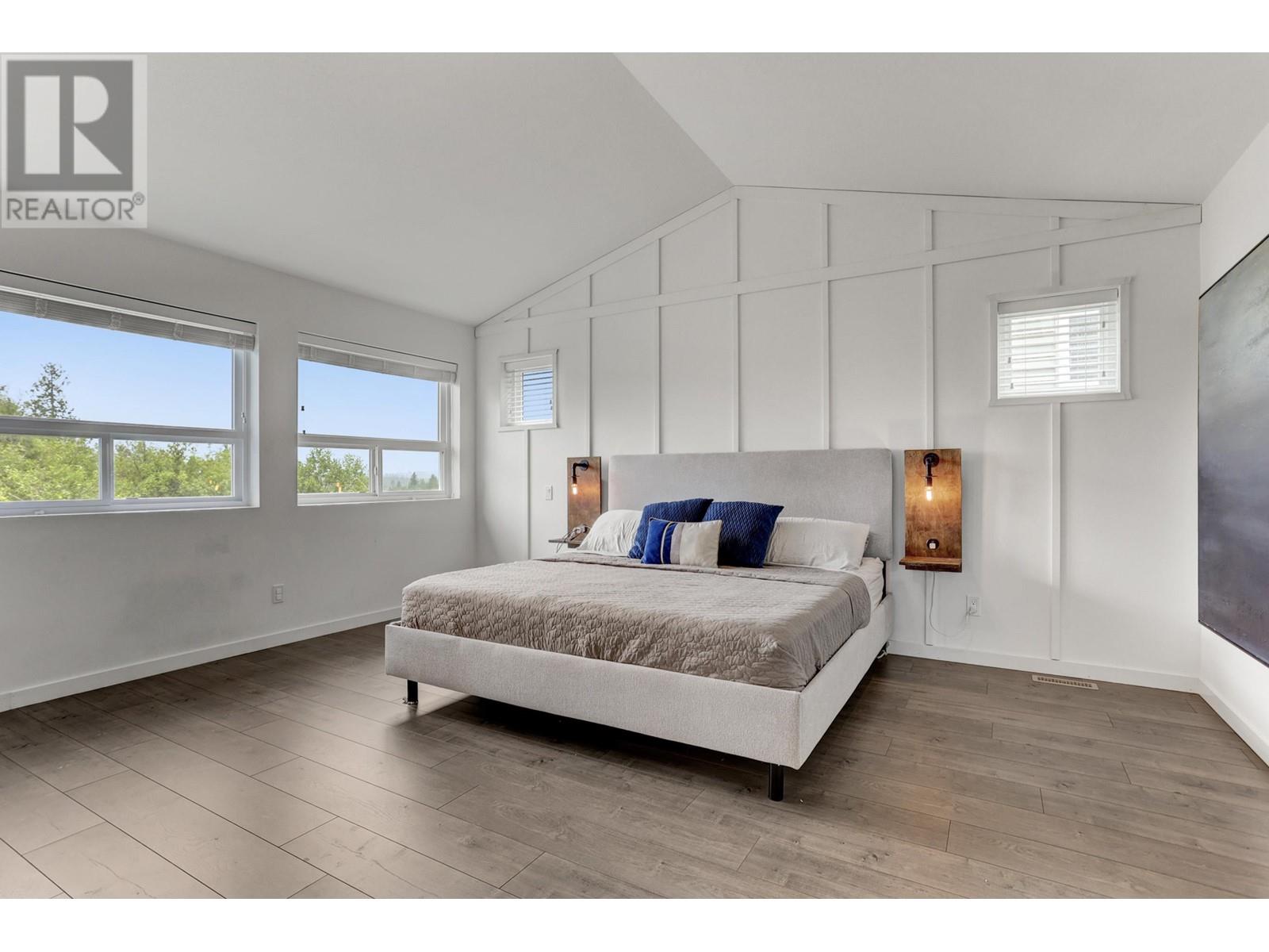 For sale 10597 JACKSON ROAD, Maple Ridge, British Columbia V2W1G6