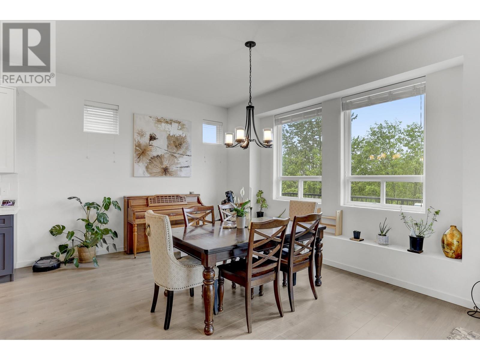 For sale 10597 JACKSON ROAD, Maple Ridge, British Columbia V2W1G6